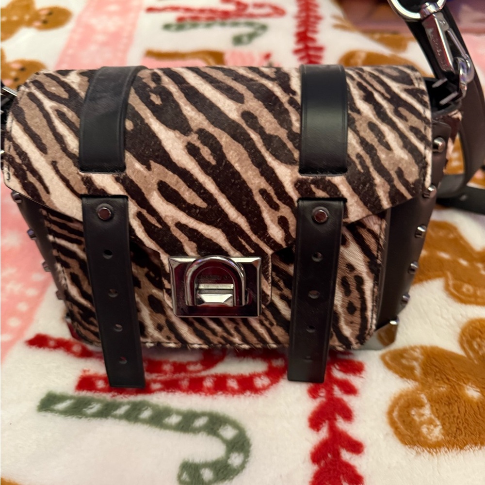 Cheetah Print Micheal Kors Crossbody Bag